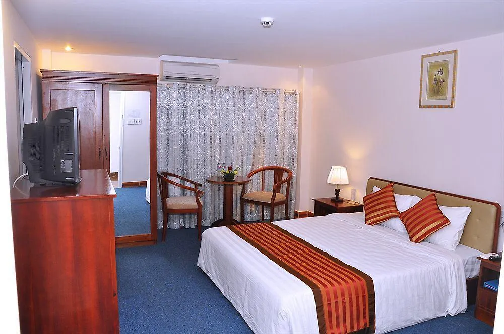 A25 Hotel -137 Nguyen Du - Da Nang 3*,